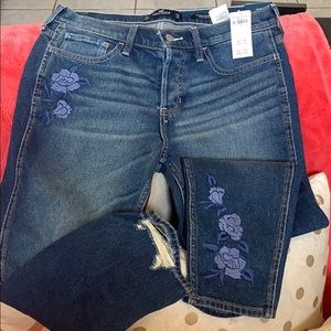 New Hollister capris